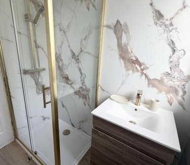 Bargeddie Apartment | Dykehead Apartment