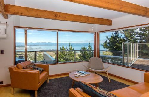 Britannia Heights House | Eagles Nest Nelson - Nelson Holiday House