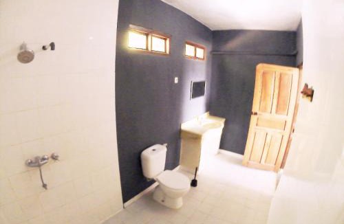 Labuhan Lombok House | East Lombok Dive Hotel - 3 private rooms on the beach