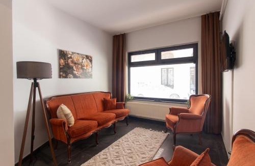 Cihangir Apartment | Eclectic 1BR with Charm in the Heart of Cihangir