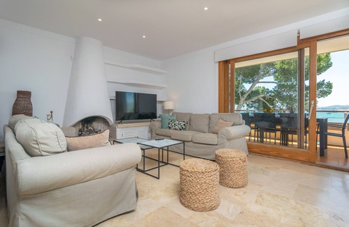 Puerto de Pollensa House | ED. BELLVEURE 2º B (DUPLEX) - Fantastic apartment on the seafront. Free WiFi.