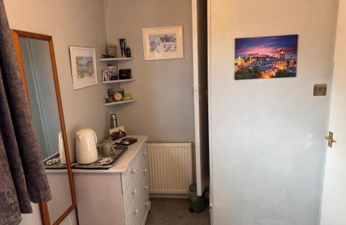 Currie Bed & Breakfast | Edinburgh Home from Home