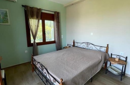 Poulithra Apartment | Eirini house