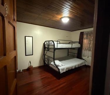 Cartago House | El mochilero