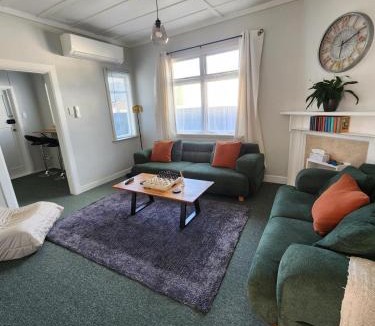 Palmerston North House | Elegant 3 Bedroom Home, walking distance to the Arena