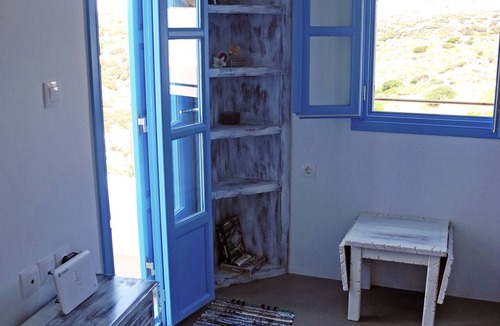 Aegiali House | Elegant Cycladic House