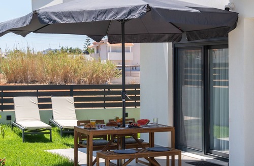 Gournai Villa | Elegant Villa with Shared Pool in Crete