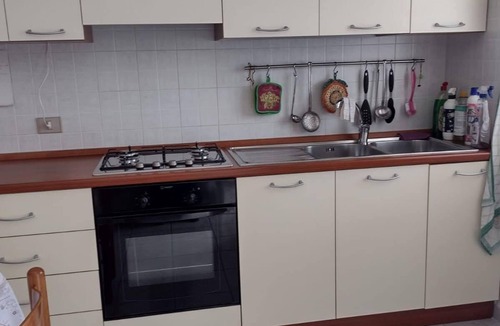 Botricello Apartment | Elegante Appartamento al Piano Terra, su una