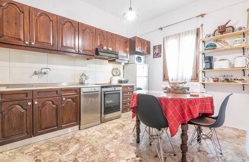 Avdou Cottage | Elias & Maro's house