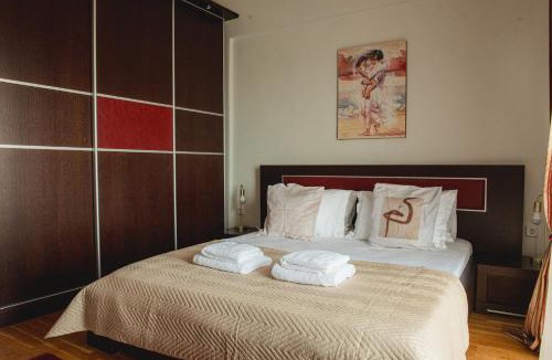 Edessa Apartment | Ellie's Hospitality