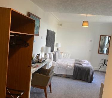 Bonnybridge Hotel | Ellwyn House