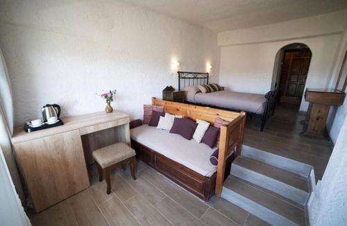 Istron Hotel | Elpida Village