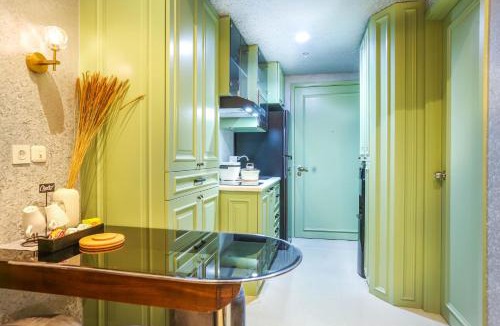Pondok Aren Apartment | Embarcadero Suite Apartment by Novi McKenzie