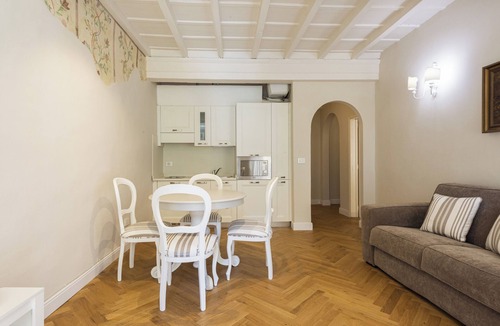Oltrarno Apartment | Emma by MMega