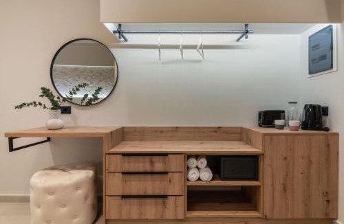 Alykes Apartment | Enigma Rooms - 100m from Alykes beach, by ZanteWize