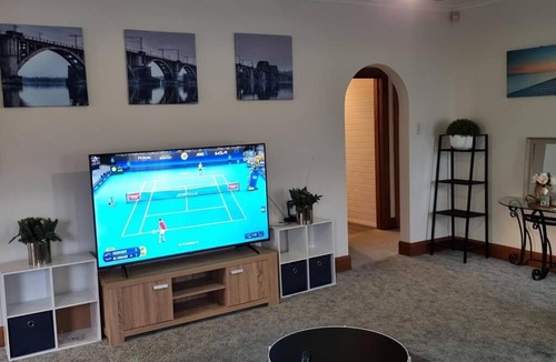 Ravenswood House | Entire Residential House- Launceston TAS