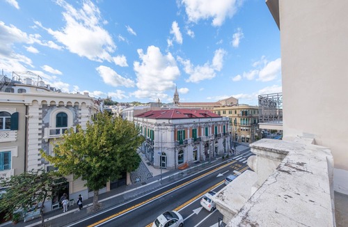 Messina Apartment | Epoque Room '1921' with Balcony