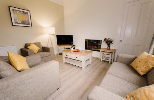 Birnam House | Erigmore Spa Cottage - A cosy cottage located in a countryside park with WIFI and access to swimming pool