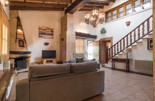 Llubi Villa | Es Caulls