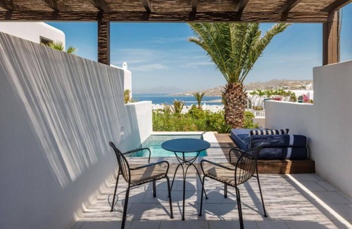 Drafaki Hotel | Escape to a Laid-Back Suite with Private Pool and Sweeping Aegean Views