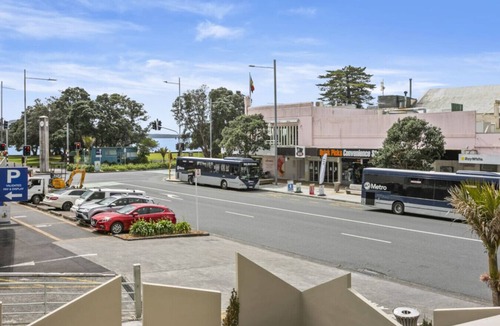 Mission Bay Apartment | Escape to a Private Beachside Family Retreat