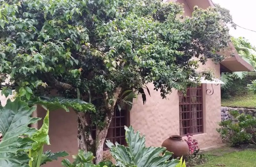 Santa Cruz de Turrialba House | Escape to the mountain: Cabaña Finca Barajas
