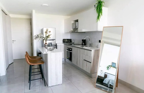 San Jose Apartment | Escape to this luxurious oasis