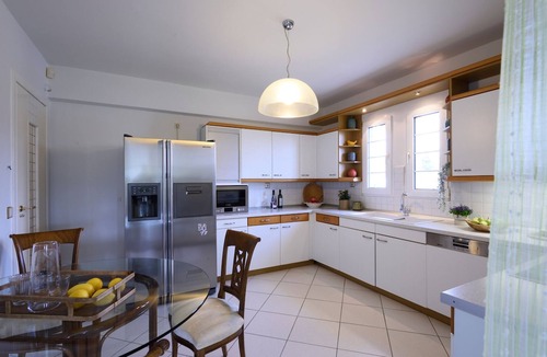 Oraiokastro Villa | Escape Villa in Melissochori