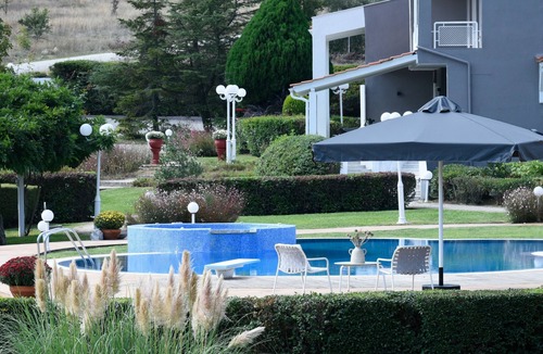 Oraiokastro Villa | Escape Villa in Melissochori