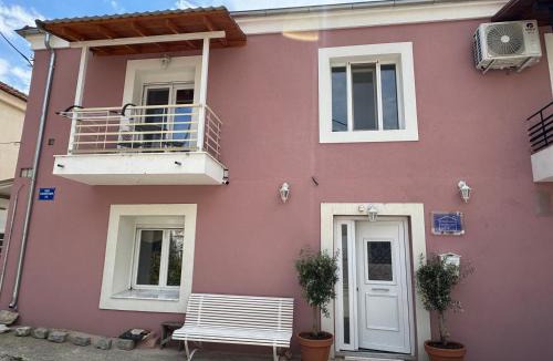 Drama Apartment | Estia Alternative Apartment
