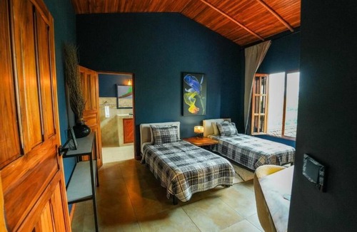 Ciudad Colon House | ETM Wellness Private Retreat