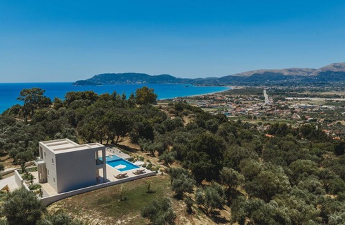 Argassi Villa | Euphoria Hill 3 Bedroom Villa with Private Pool