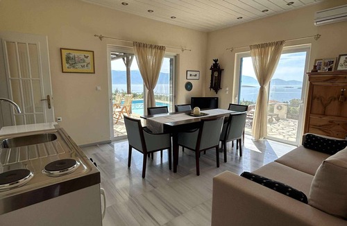 Galaxidi House | Everchanging View Villa