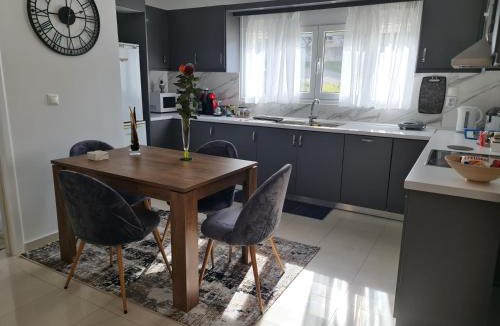 Irakleio Apartment | Evi's & George's Home