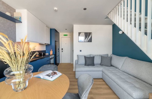 Neos Kosmos Apartment | Exceptional Living Loft 701