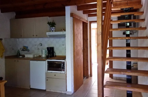 Palaiochora House | Exclusive Cottages in a quiet oliverove near the sea