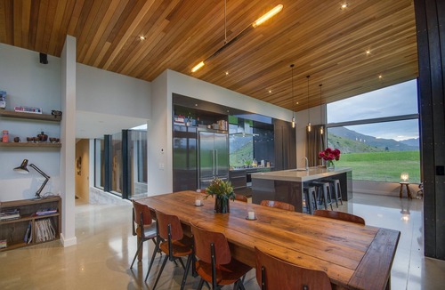 Arrow Junction House | Exclusive modern private retreat by MajorDomo - 3 bedroom home