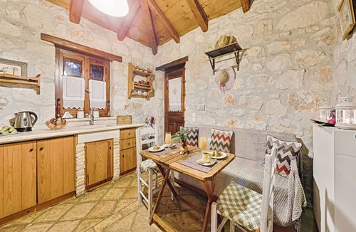 Skinaria House | Executive Suite In Zakynthos