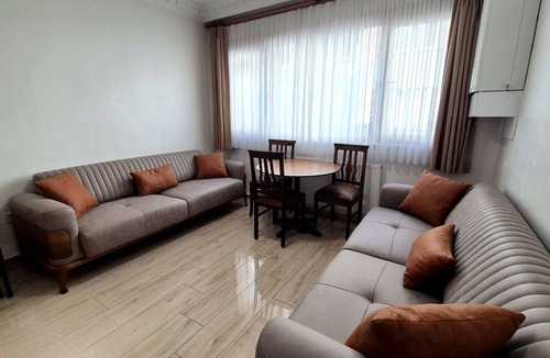 Cihangir Apartment | Explore Istanbul Cihangir Flat near Public Transit