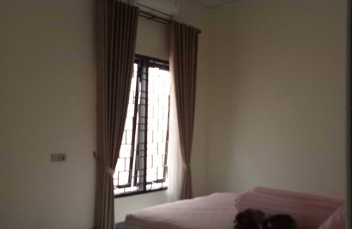 Jember Hotel | EXPRESS O 91708 Rumah Sriwijaya 12a Syariah