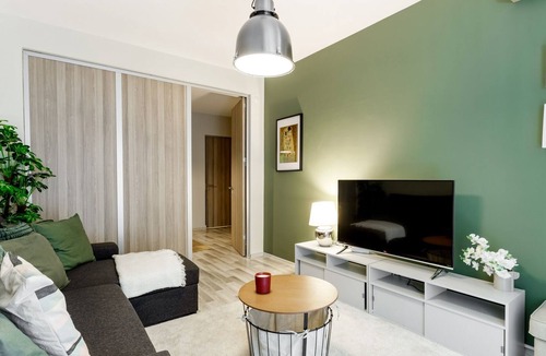Osmanbey Apartment | Exquisite and Spacious Flat in Central Nisantasi