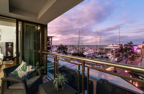 Auckland Central Business District Apartment | Extravagant Escape - Sebel
