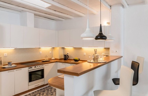 Mykonos Town Villa | Extravagant Mykonos Villa | Villa Pousha | 5 Bedrooms | Sea Front Location |.