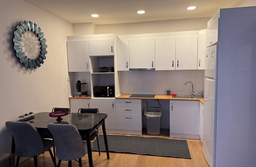 Esenyurt House | Fabulous 4-bedroom building with AC in Istanbul