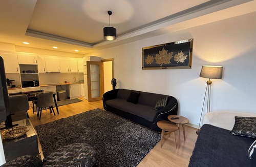 Esenyurt House | Fabulous 4-bedroom building with AC in Istanbul