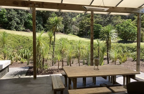 Whangarei Heads House | Fabulous holiday house - quiet, rural setting for up to 12 people
