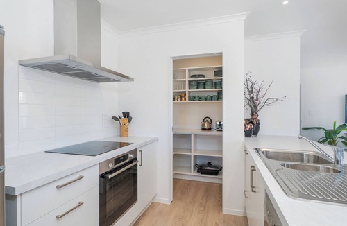 Cooks Beach House | Family Casa - Cooks Beach Holiday Home