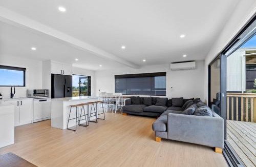 Pukehina House | Family Holiday at the Beach!