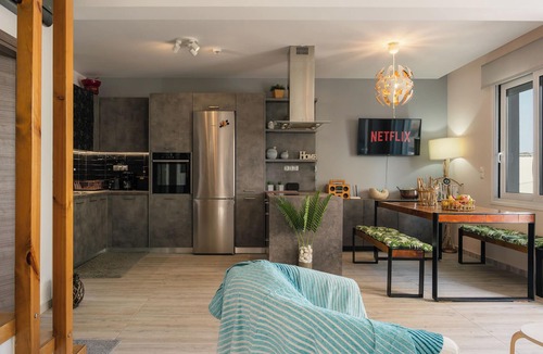 Arvi Villa | Family sized condo. Fully equipped.5 min from the beach. Pet friendly.