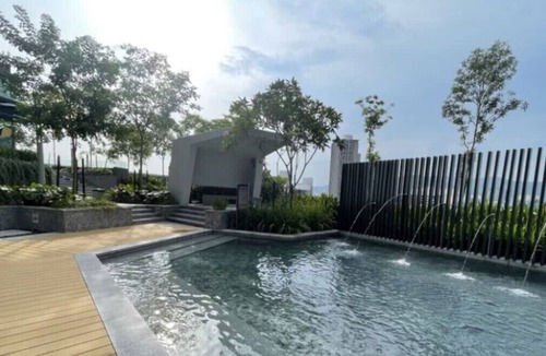 Bandar Sri Damansara Condo | Family Suites Serviced Apartment